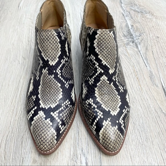 Madewell Sonia Chelsea Boot Snake Embossed Leather  Sz 7.5 NWOT - Picture 2 of 13